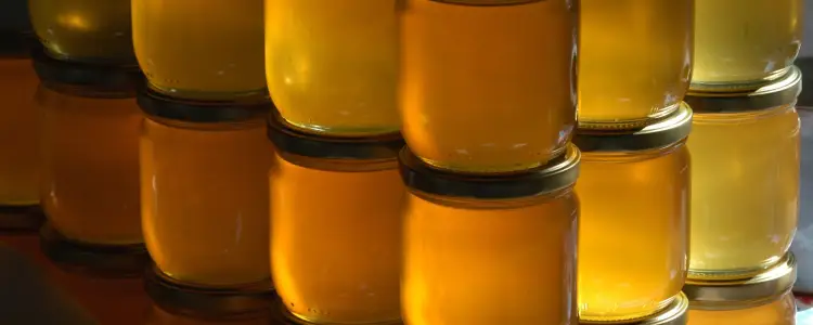 What information is required for your honey labels?