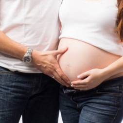 Announcement of pregnancy and birth