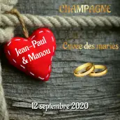 Étiquette personnalisée mariage champêtre, cœur rouge sur bois et anneaux dorés