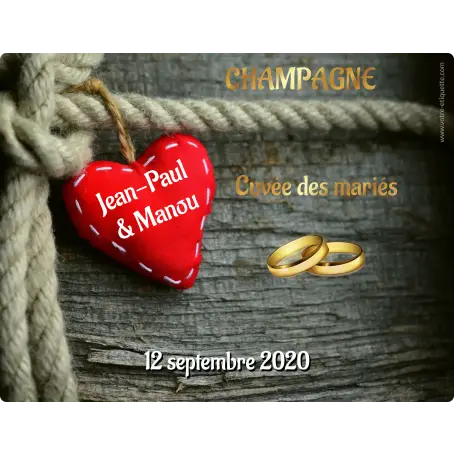 Étiquette personnalisée mariage champêtre, cœur rouge sur bois et anneaux dorés