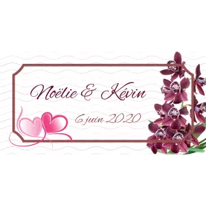 Premiumdruck auf halbglänzendem papier, perfekt für geschenke, mini-fläschchen oder souvenirs