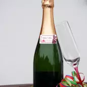 Étiquette personnalisée mariage fleurs et cœurs, élégance florale sur format compact