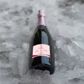 Étiquette personnalisée baptême rose, élégance douce pour souvenir unique