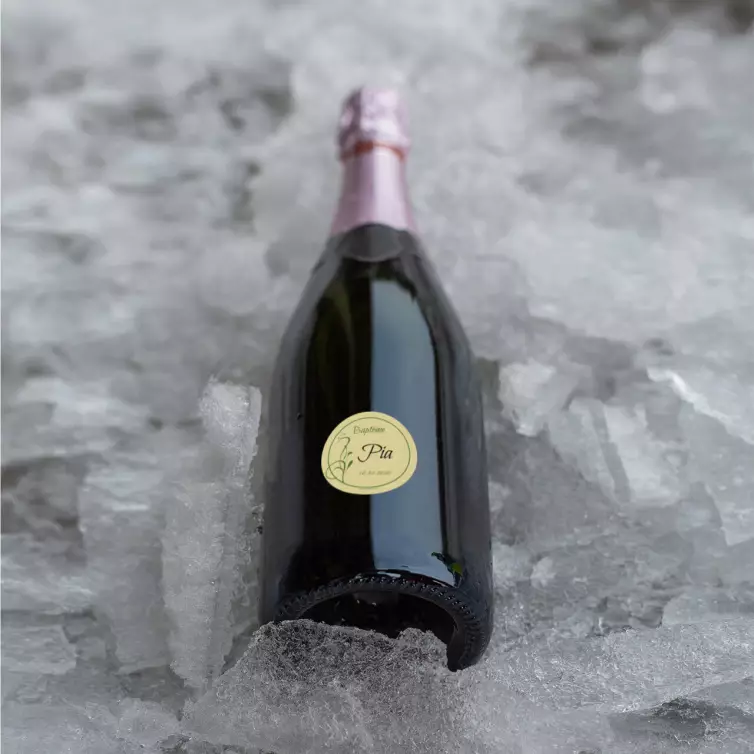 Custom round baptism label, natural and elegant design