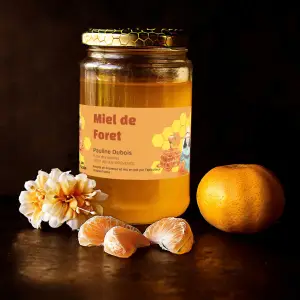 étiquette personnalisée pour des pots de miel de forêt étiquette premium