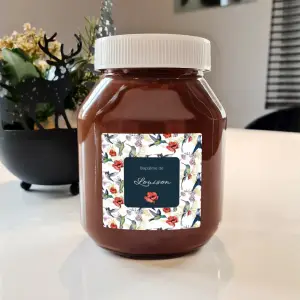 etikett nach maß für eine taufe, mit kolibri- und blumenmotiv, quadratisches premium-format