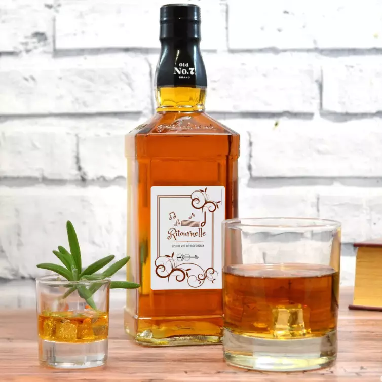 Étiquette personnalisée pour bouteille de vin – Design musical élégant pour vin de Bordeaux