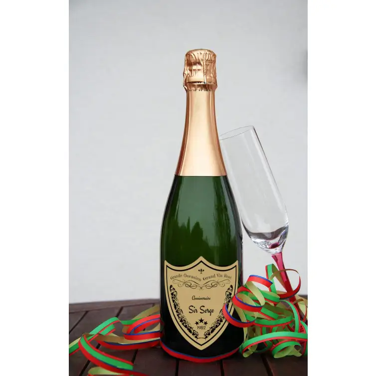 Étiquette personnalisée anniversaire, forme blason emblématique style grand cru