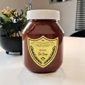 Étiquette personnalisée anniversaire, forme blason grand cru sur or brossé