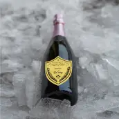 Étiquette personnalisée anniversaire, forme blason grand cru sur or brossé