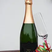 Custom birthday label, matte black shield, grand cru design