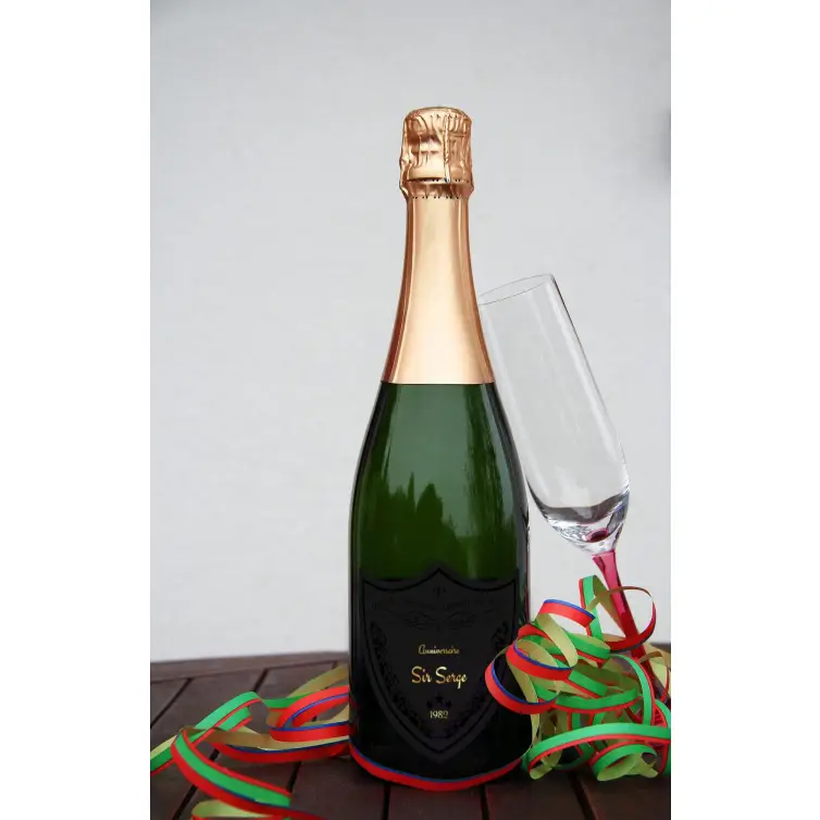 Custom birthday label, matte black shield, grand cru design