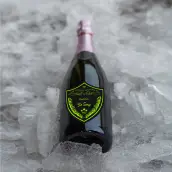 Étiquette personnalisée anniversaire blason, noir mat & vert fluo, style grand cru