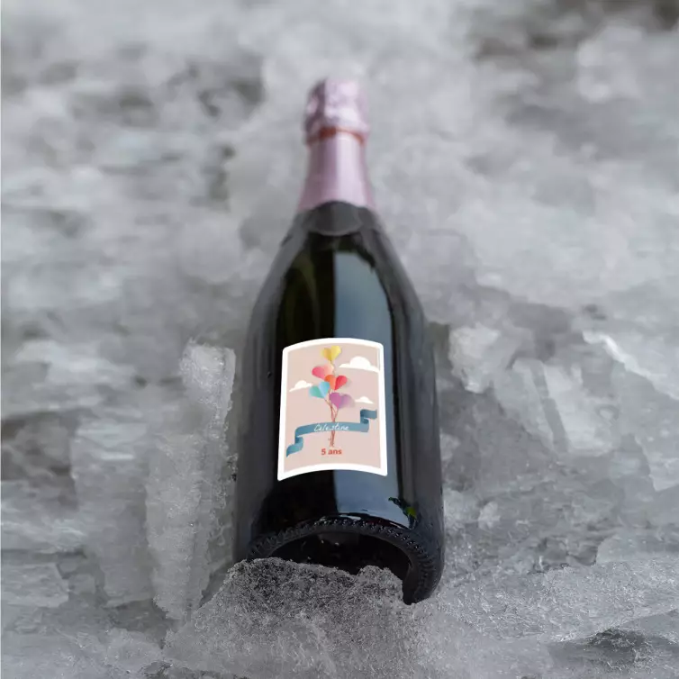 Étiquette personnalisée anniversaire enfant – Ballons en forme de cœur pour une fête inoubliable