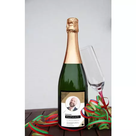 Modèle d'étiquette personnalisée sur bouteille avec photo