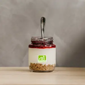 gepersonaliseerd etiket met de vermelding ab, logo biologische landbouw