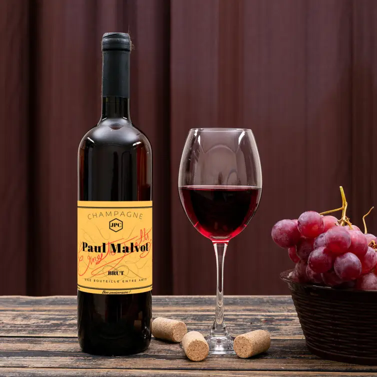 Étiquette personnalisée pour champagne, élégance sur-mesure