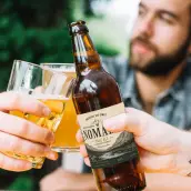 Étiquette personnalisée pour bière artisanale montagne