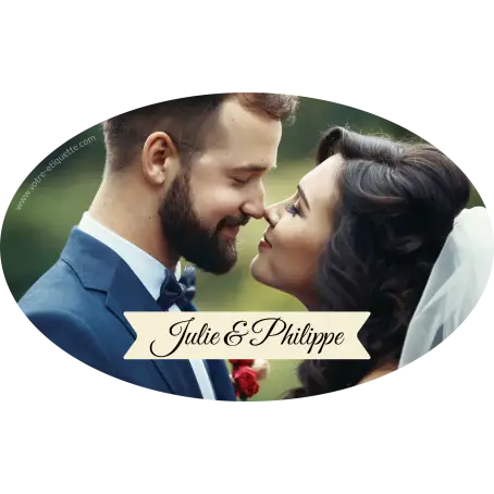 Personalized wedding label with couple's photo – elegant oval format