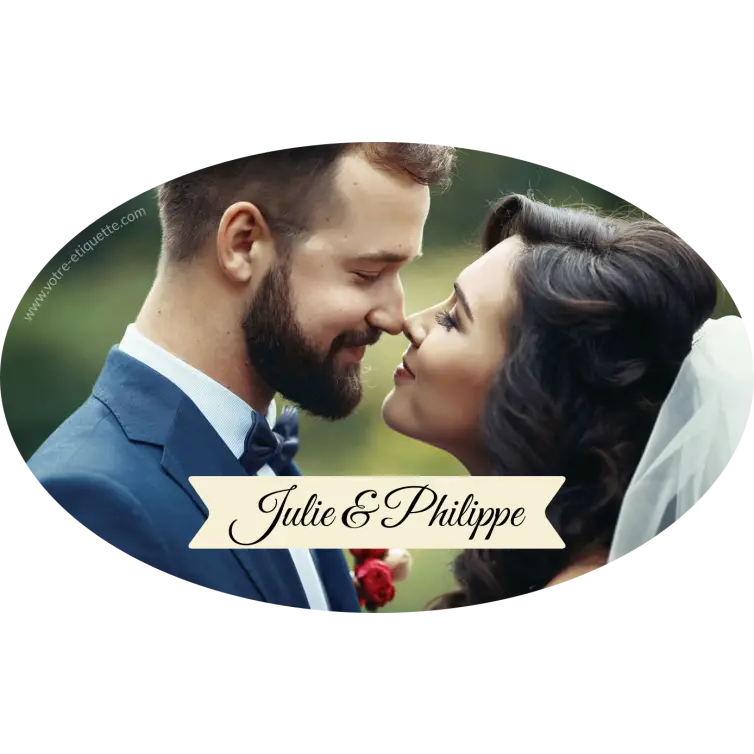 Étiquette de mariage personnalisée avec photo des mariés – Format ovale élégant