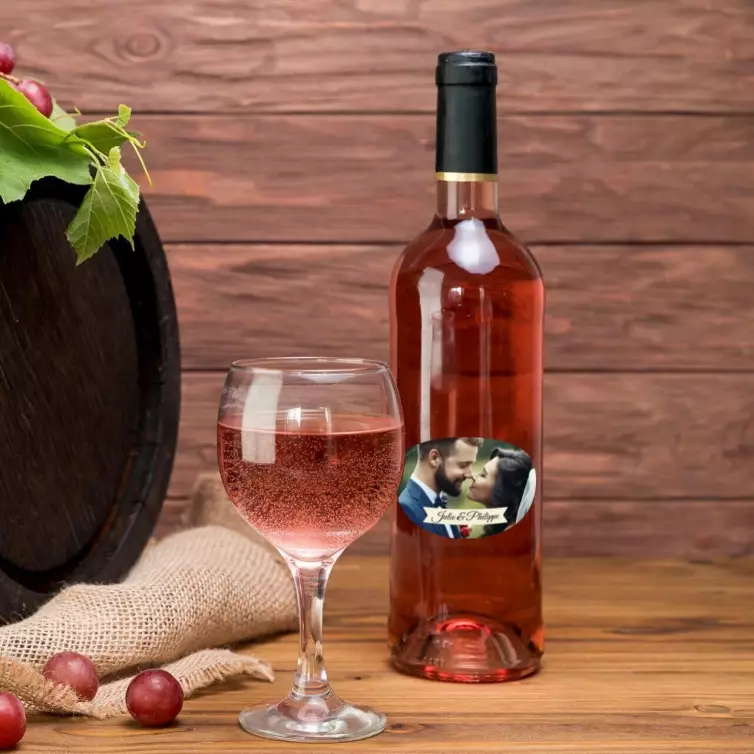 Étiquette de mariage personnalisée avec photo des mariés – Format ovale élégant