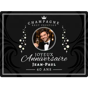 An elegant design for birthdays and special occasions