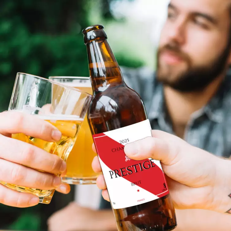 Custom label for brut champagne 2025 – modern and clean design