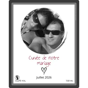 add a unique photo to your bottle with this personalized wedding label with photo