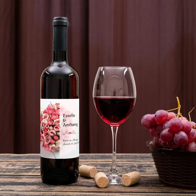 Étiquette personnalisée mariage Estelle & Anthony – design romantique avec bouquet en cœur