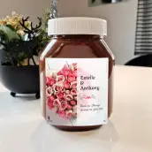 Étiquette personnalisée mariage Estelle & Anthony – design romantique avec bouquet en cœur