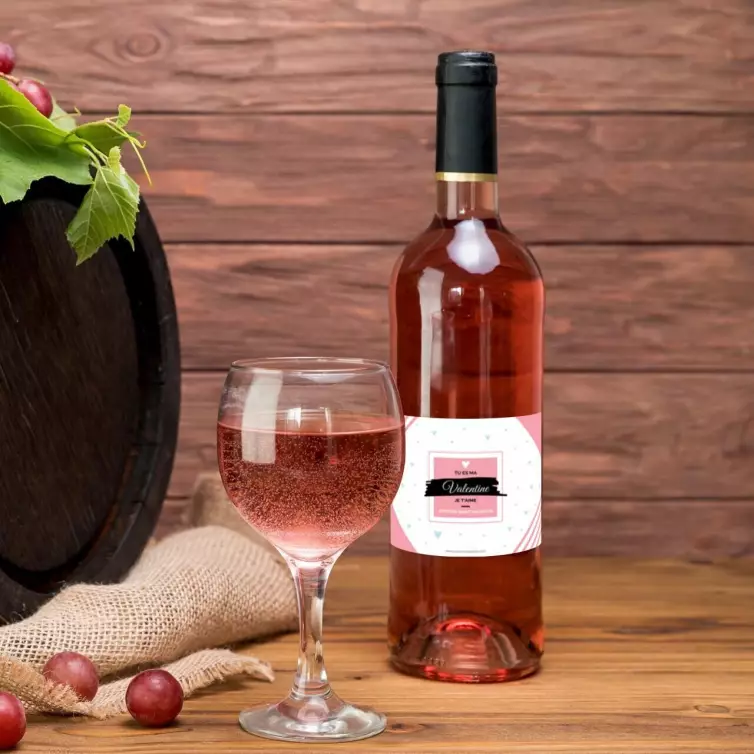 Étiquette personnalisée pour la Saint-Valentin avec design graphique moderne