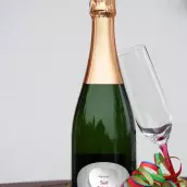 Personalized Valentine's Day minimalist heart-shaped label