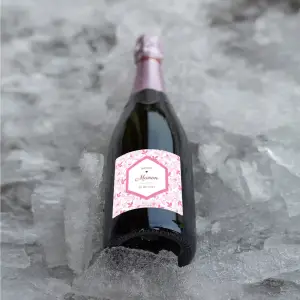 personalized baptism label with a floral and elegant style