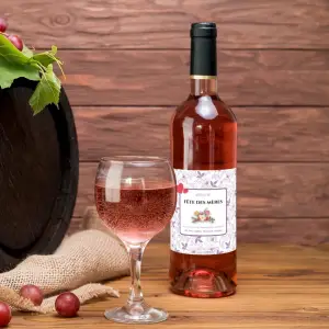 personalized mother's day label with a refined floral style