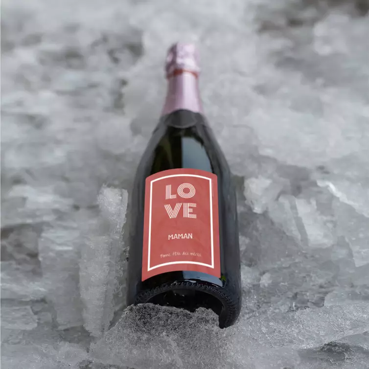 Personalized mother's day label with minimalist LOVE design