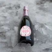 Personalized round label for mother's day with flowers and romantic design