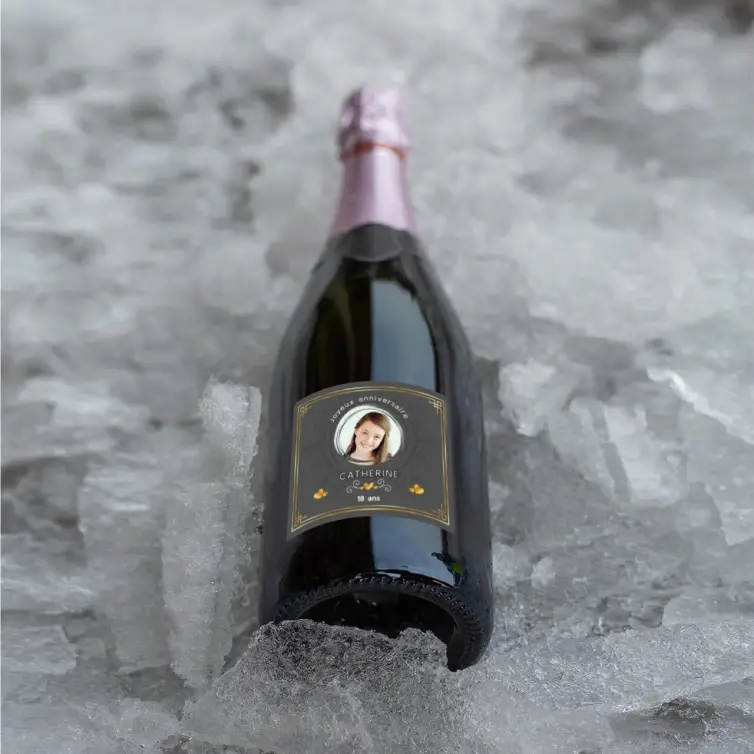 Custom birthday label with photo and elegant design